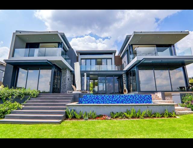 4 BEDROOM HOUSE FOR SALE IN COPPERLEAF ESTATE